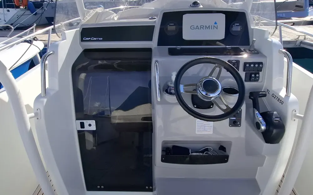 slider 8 Jeanneau Cap Camarat 7.5 CC