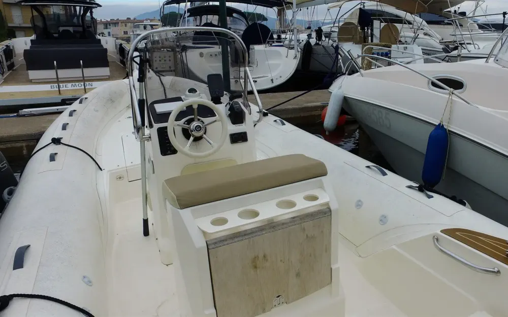 slider 10 Capelli Tempest 650