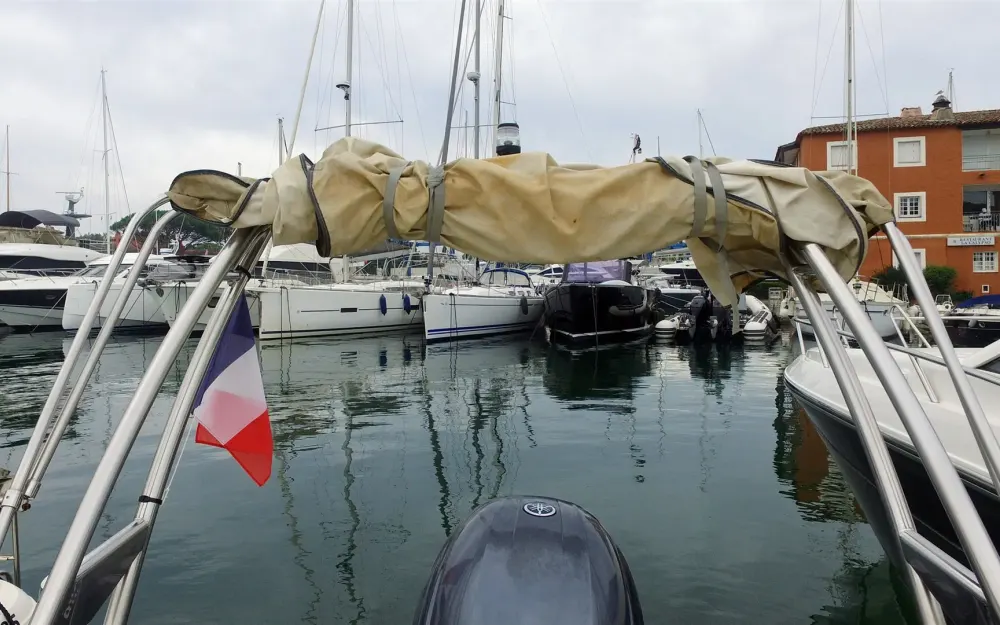 slider 19 Capelli Tempest 650