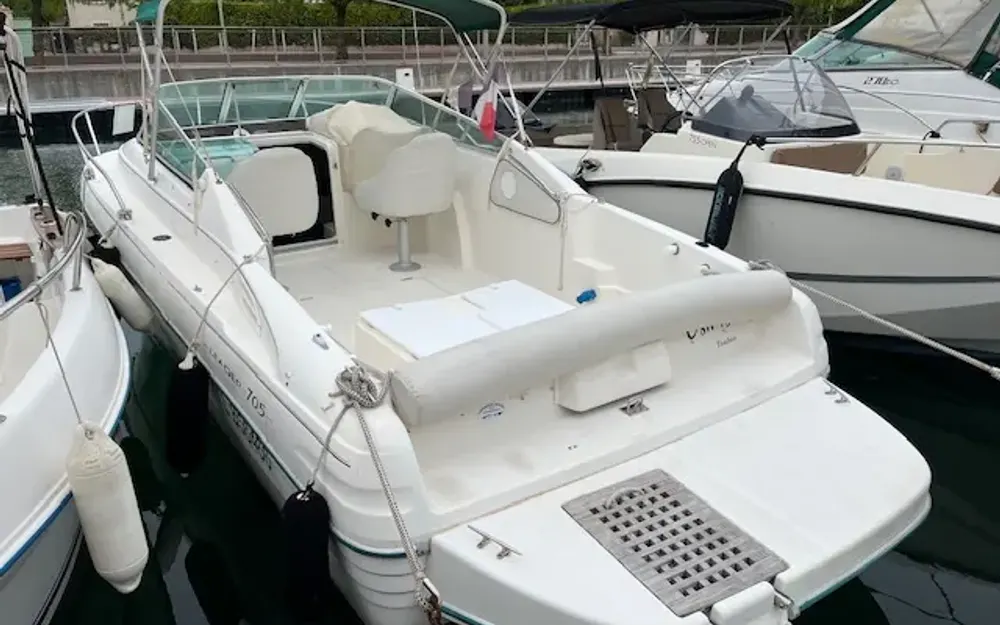 slider 0 Jeanneau Leader 705