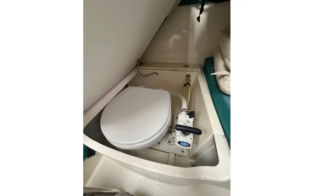 slider 9 Jeanneau Leader 705