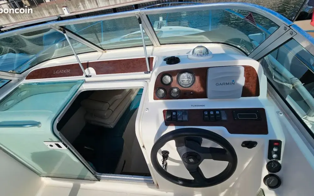 slider 1 Jeanneau Leader 705