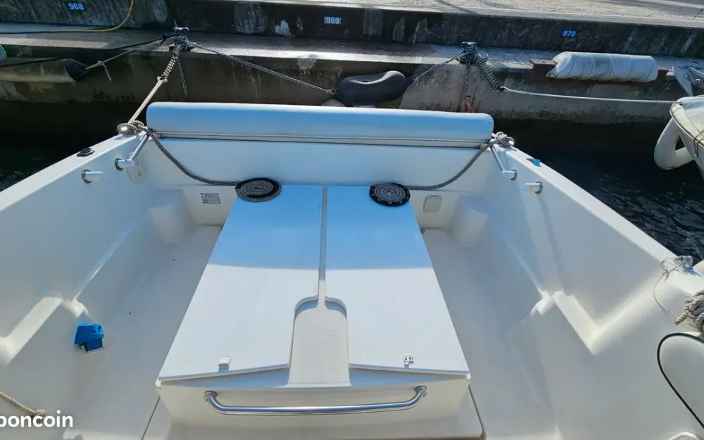 slider 2 Jeanneau Leader 705