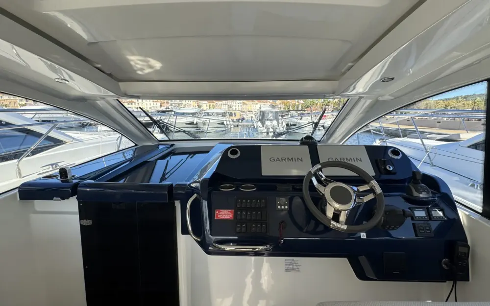 slider 13 Beneteau Gran Turismo 36