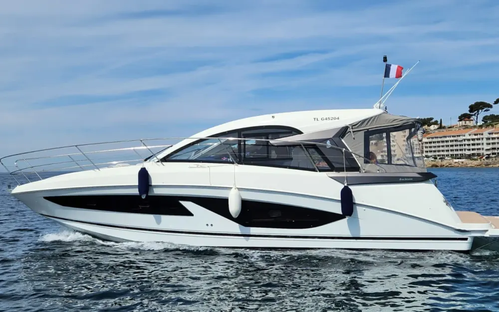 slider 3 Beneteau Gran Turismo 36
