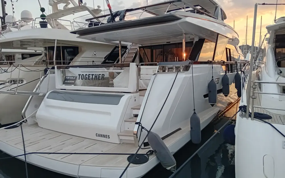 slider 16 Ladenstein  72 Fly