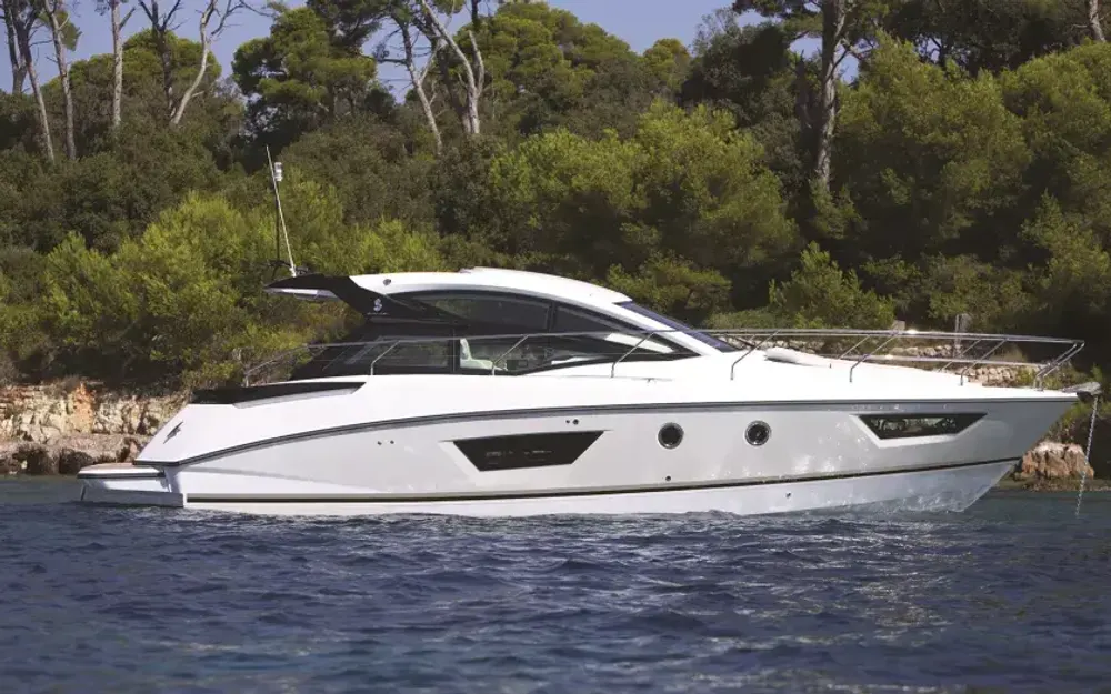 slider 0 Beneteau Gran Turismo 40