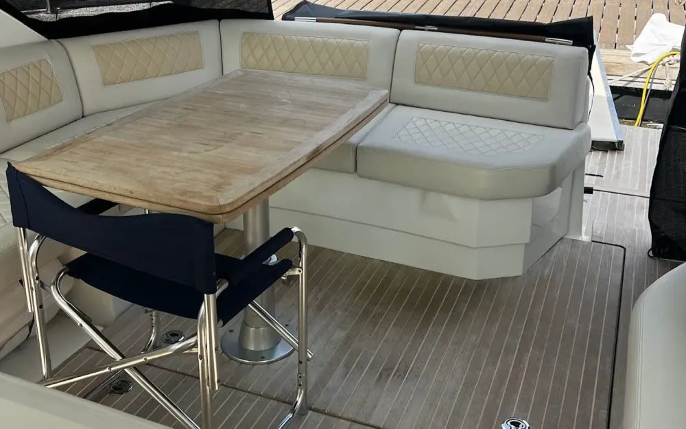 slider 2 Beneteau Gran Turismo 40
