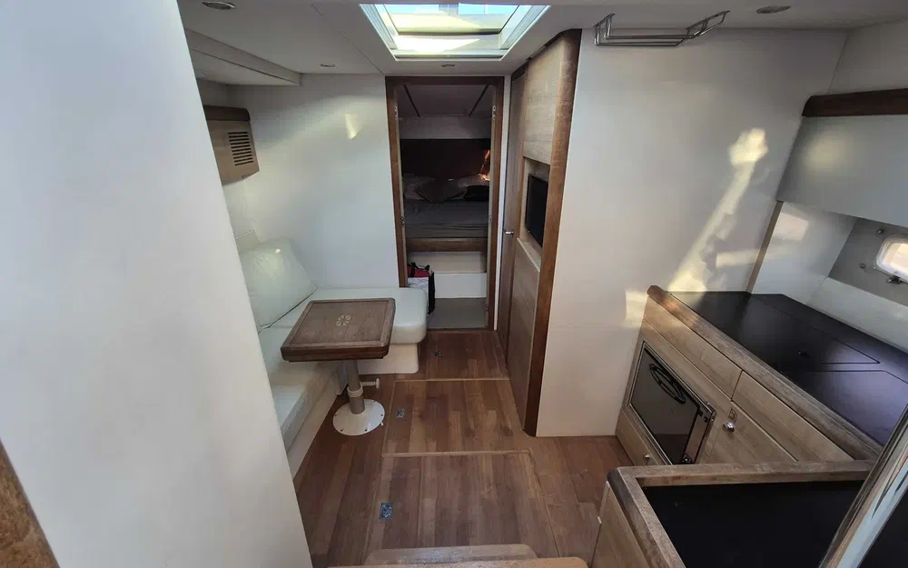 slider 15 Sealine SC 35