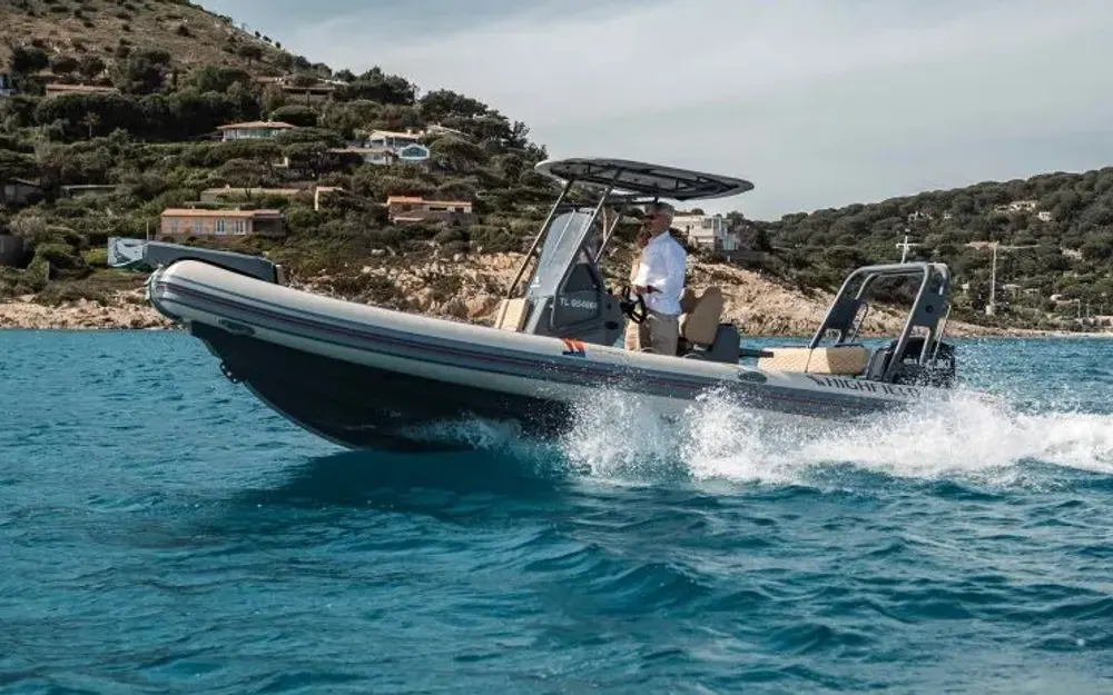 slider 2 Highfield Sport Med 700