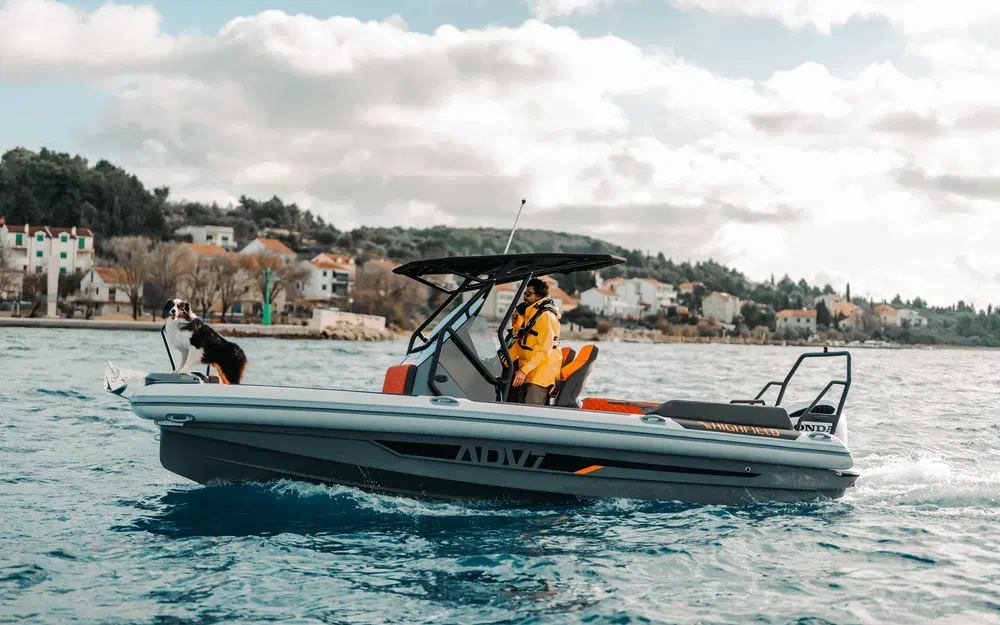 slider 1 Highfield ADV7