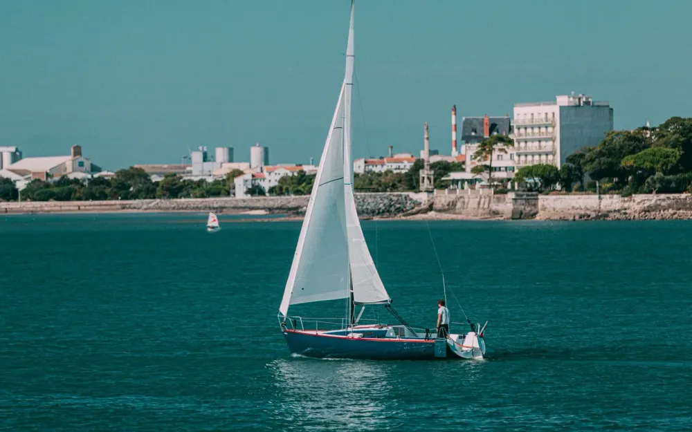 slider 1 Beneteau First Classe 8