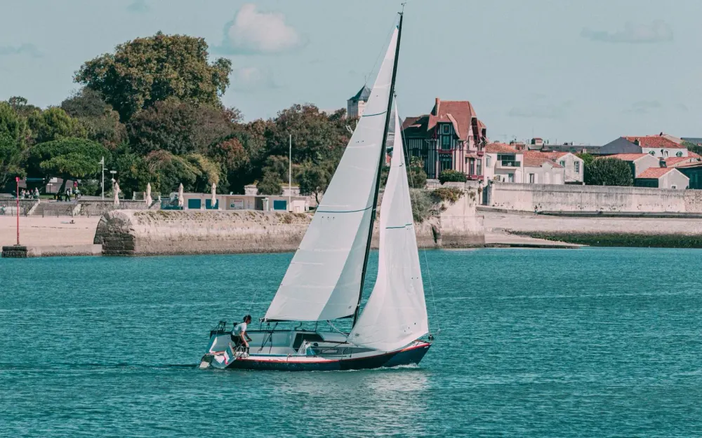 slider 0 Beneteau First Classe 8