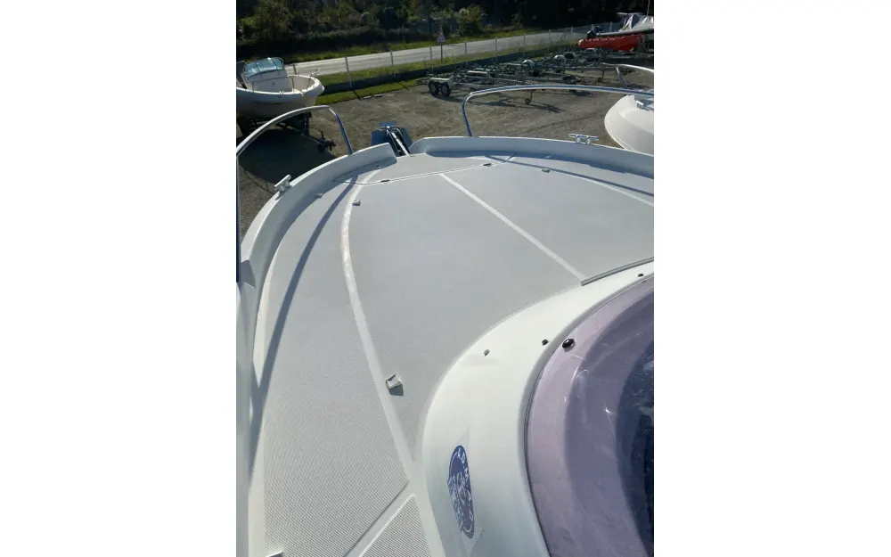 slider 5 Beneteau Flyer 750 Sun Deck