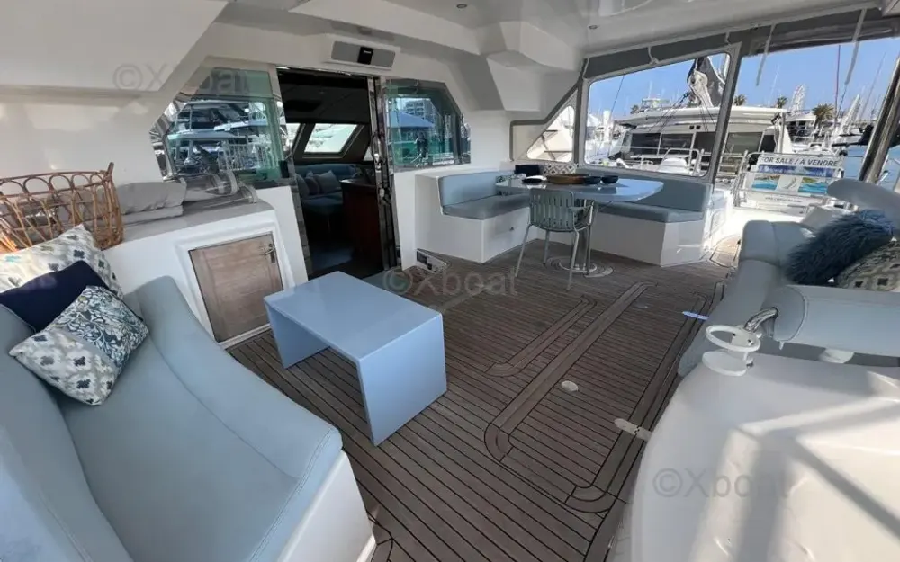 slider 6 Alliaura Marine Privilege 615