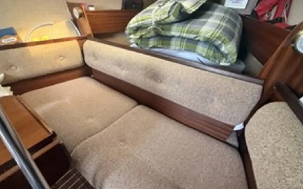 slider 10 Jeanneau Fantasia