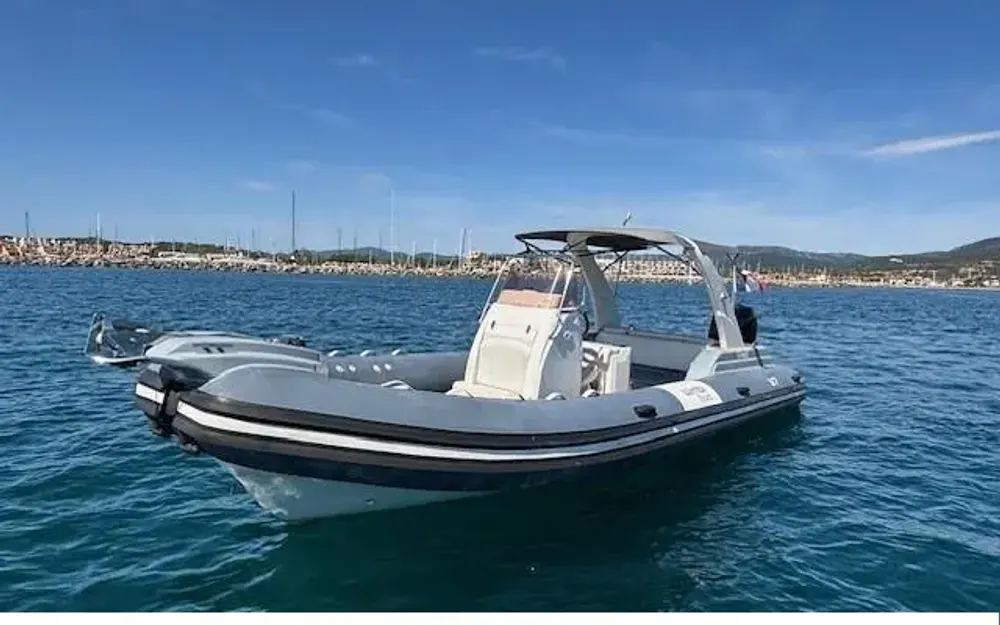 slider 0 Wimbi Boats W7
