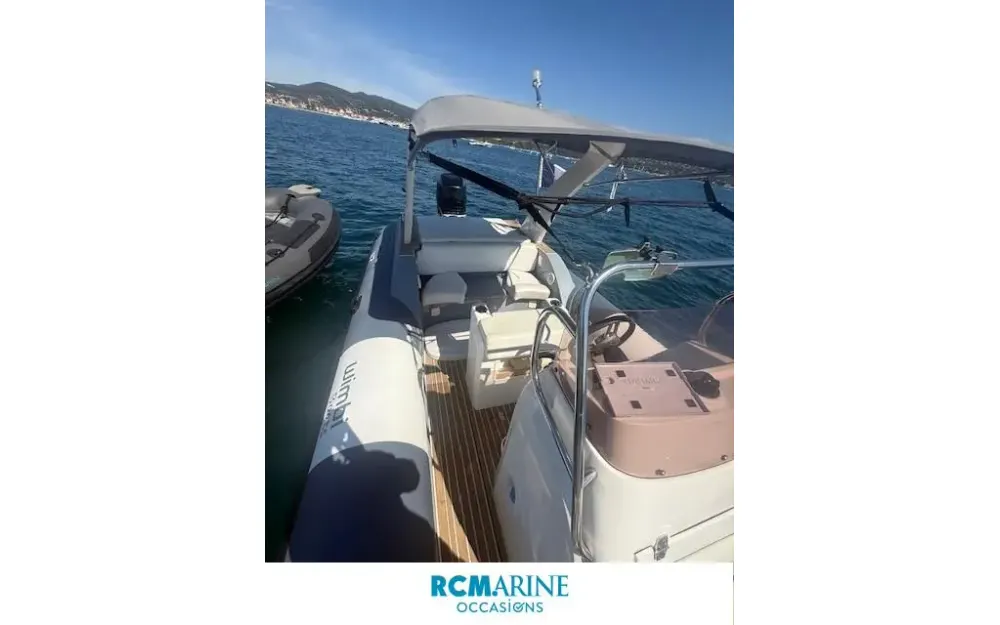 slider 9 Wimbi Boats W7