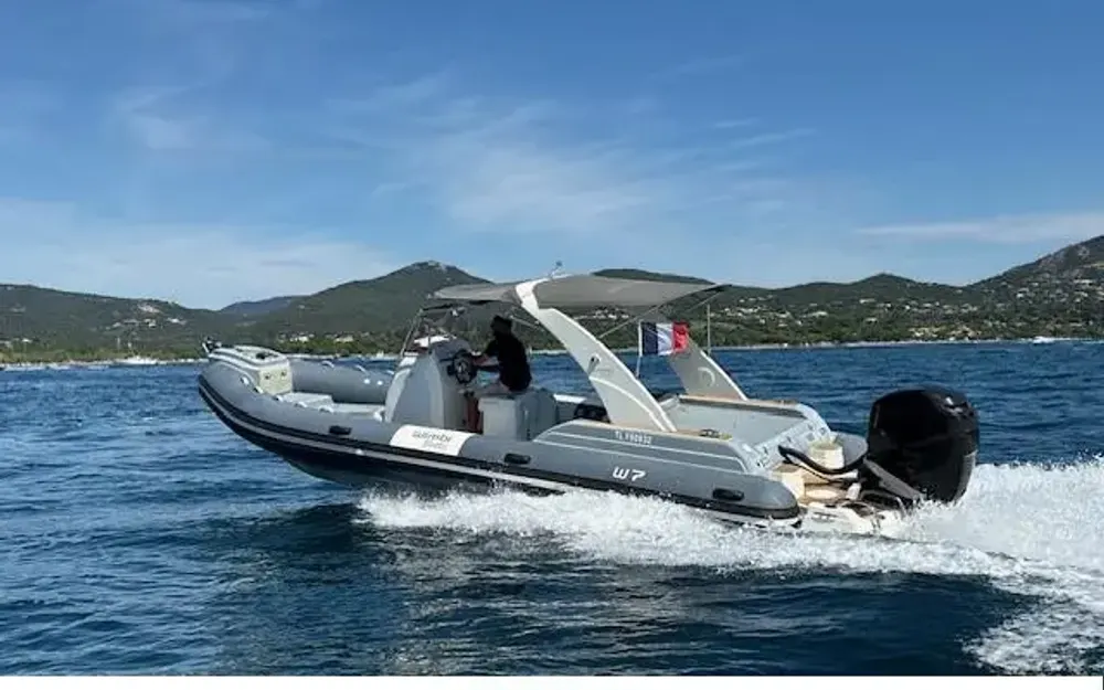 slider 2 Wimbi Boats W7