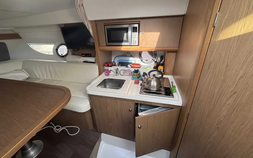 slider 16 Beneteau Gran Turismo 34