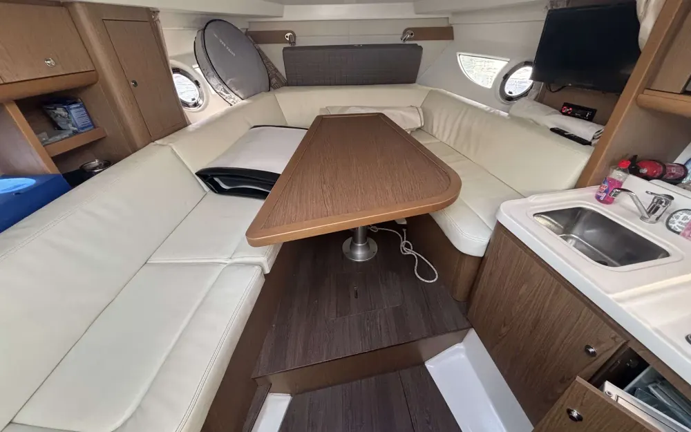 slider 17 Beneteau Gran Turismo 34