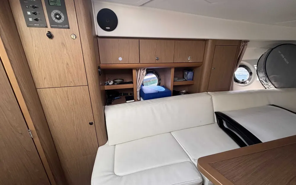 slider 18 Beneteau Gran Turismo 34