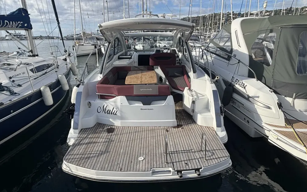 slider 1 Beneteau Gran Turismo 34