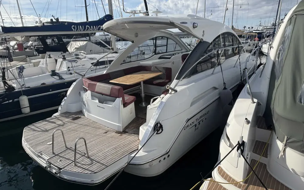 slider 2 Beneteau Gran Turismo 34