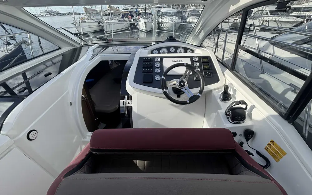 slider 6 Beneteau Gran Turismo 34