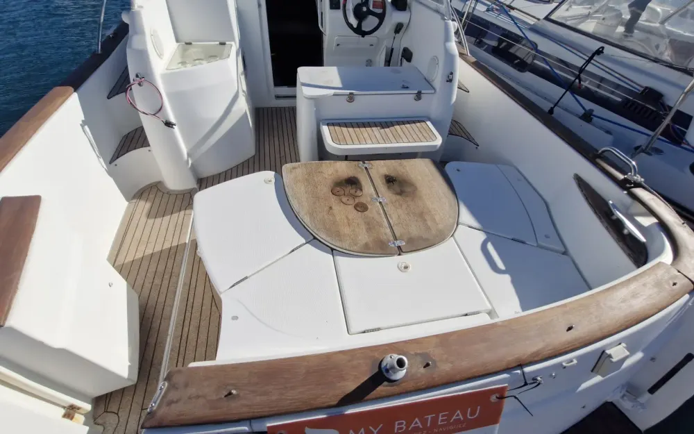 slider 6 Beneteau Ombrine 801