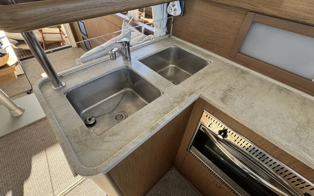 slider 32 Beneteau Swift Trawler 44