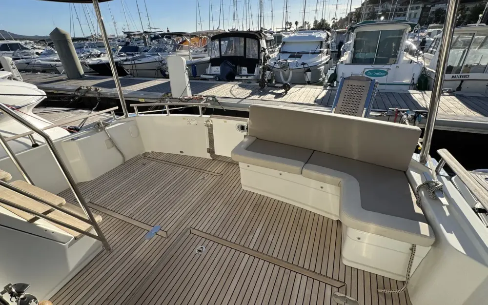 slider 3 Beneteau Swift Trawler 44