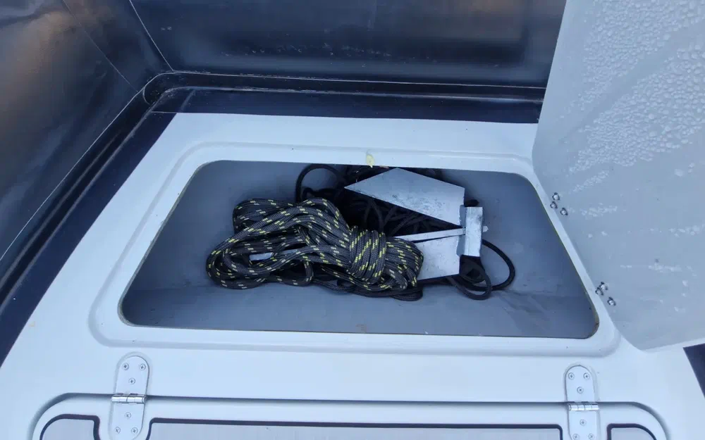 slider 11 Capelli Tempest 700