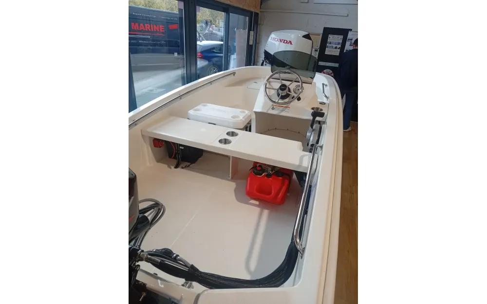 slider 2 Boston Whaler  13 Super Sport