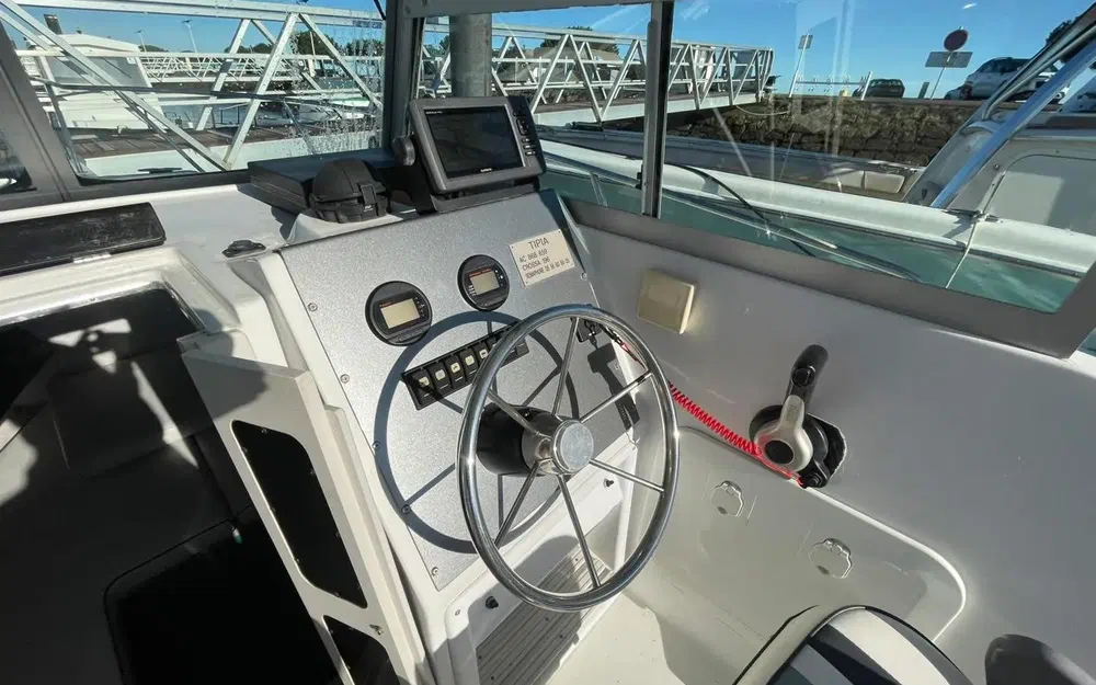 slider 11 Sea Hawk 226