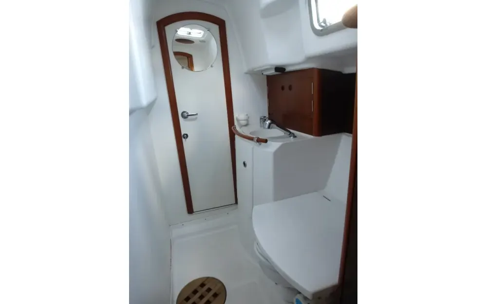slider 13 Beneteau Oceanis 36 CC