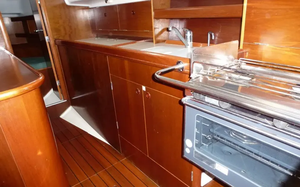 slider 18 Beneteau Oceanis 36 CC