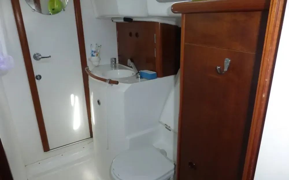 slider 7 Beneteau Oceanis 36 CC