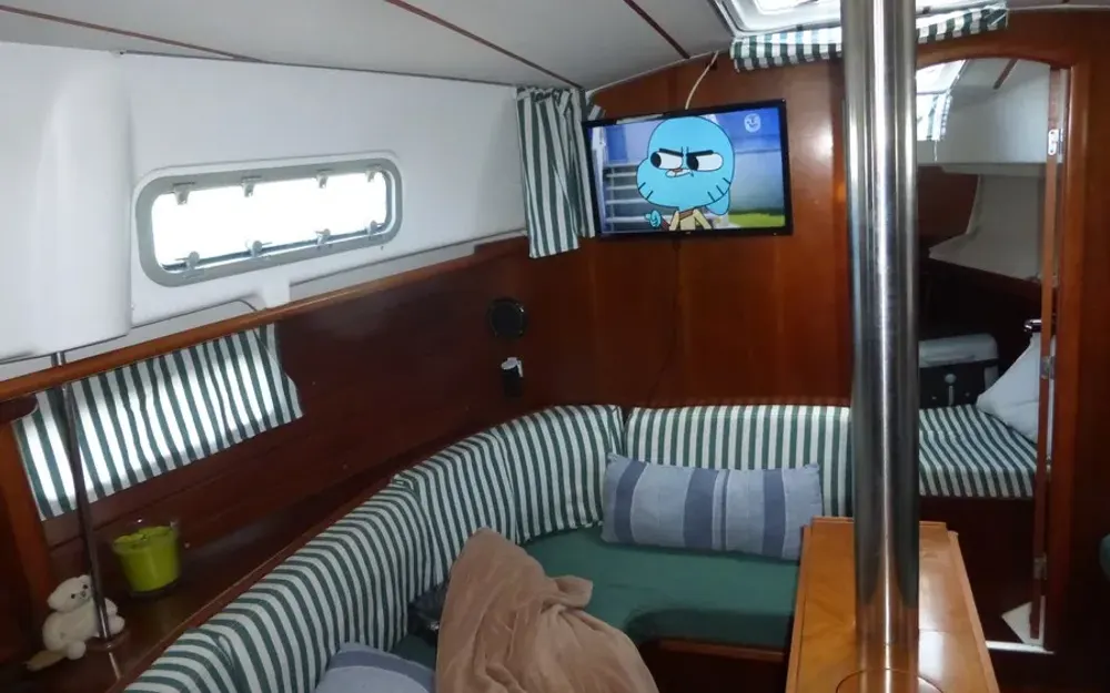 slider 25 Beneteau Oceanis 36 CC