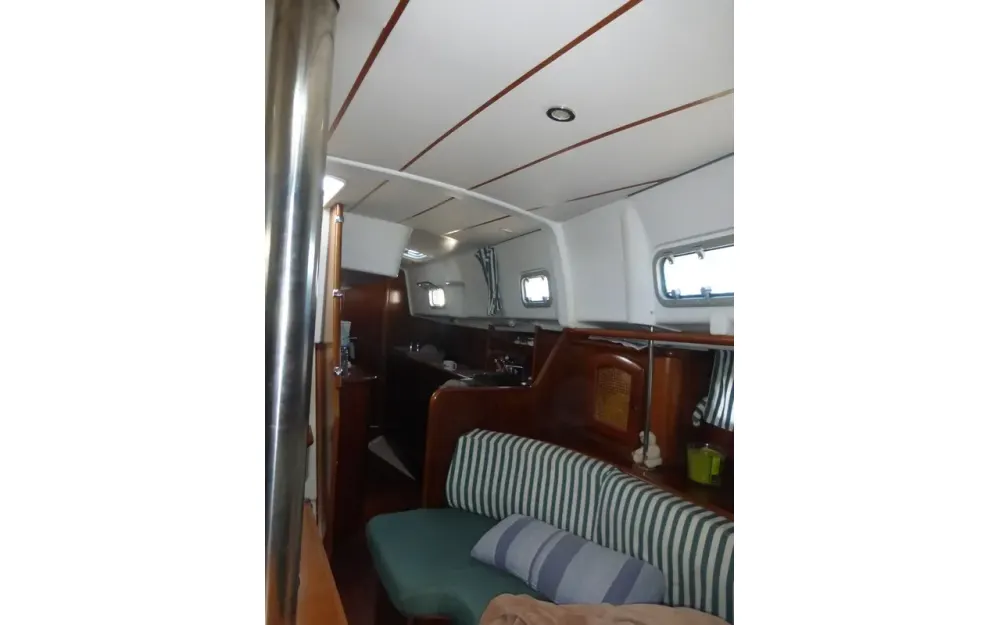 slider 27 Beneteau Oceanis 36 CC