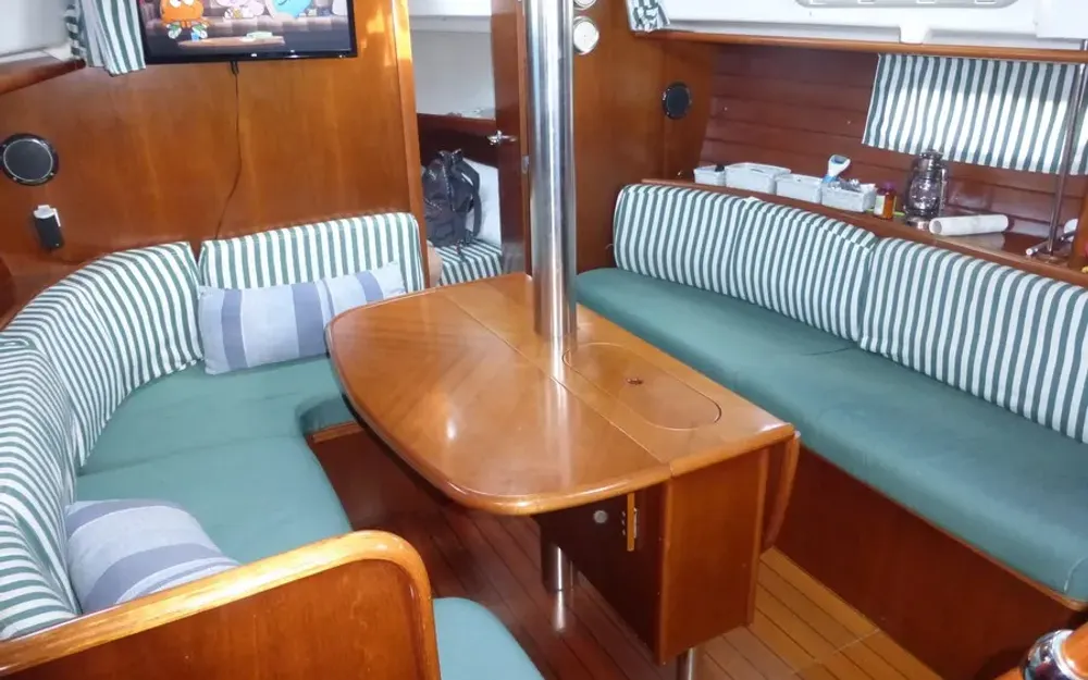 slider 28 Beneteau Oceanis 36 CC