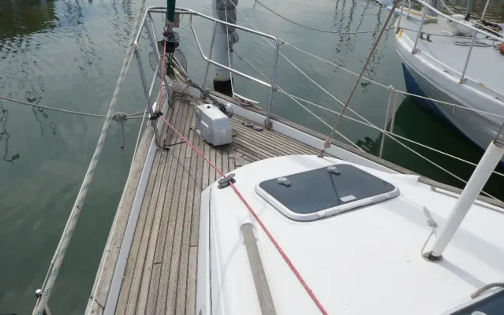 slider 5 Beneteau Oceanis 36 CC