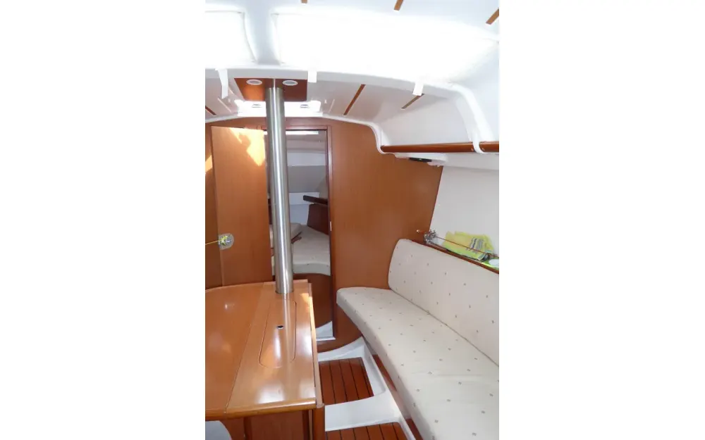 slider 15 Beneteau Oceanis 323 Clipper