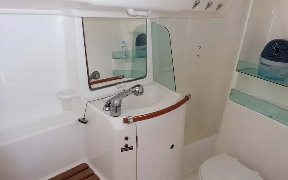 slider 19 Beneteau Oceanis 323 Clipper