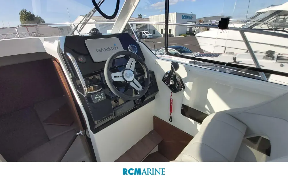 slider 13 Beneteau Antares 8 OB V2