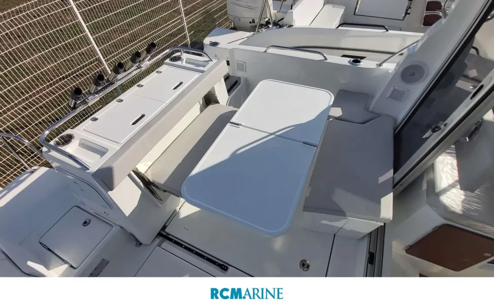 slider 8 Beneteau Antares 8 OB V2