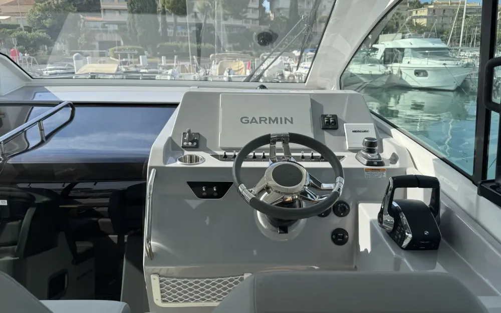 slider 2 Beneteau Gran Turismo 32