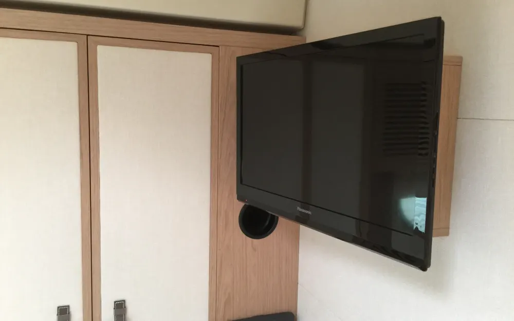 slider 11 Beneteau Monte Carlo 5 S