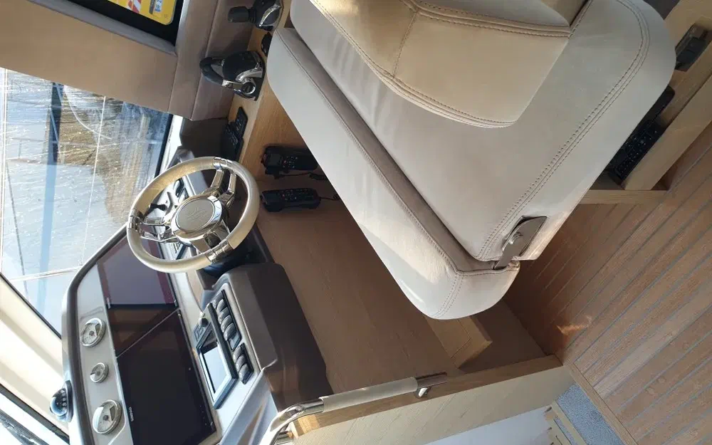 slider 25 Beneteau Monte Carlo 5 S