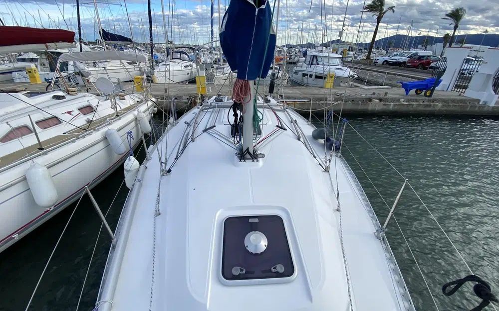 slider 11 Dufour 32 Classic